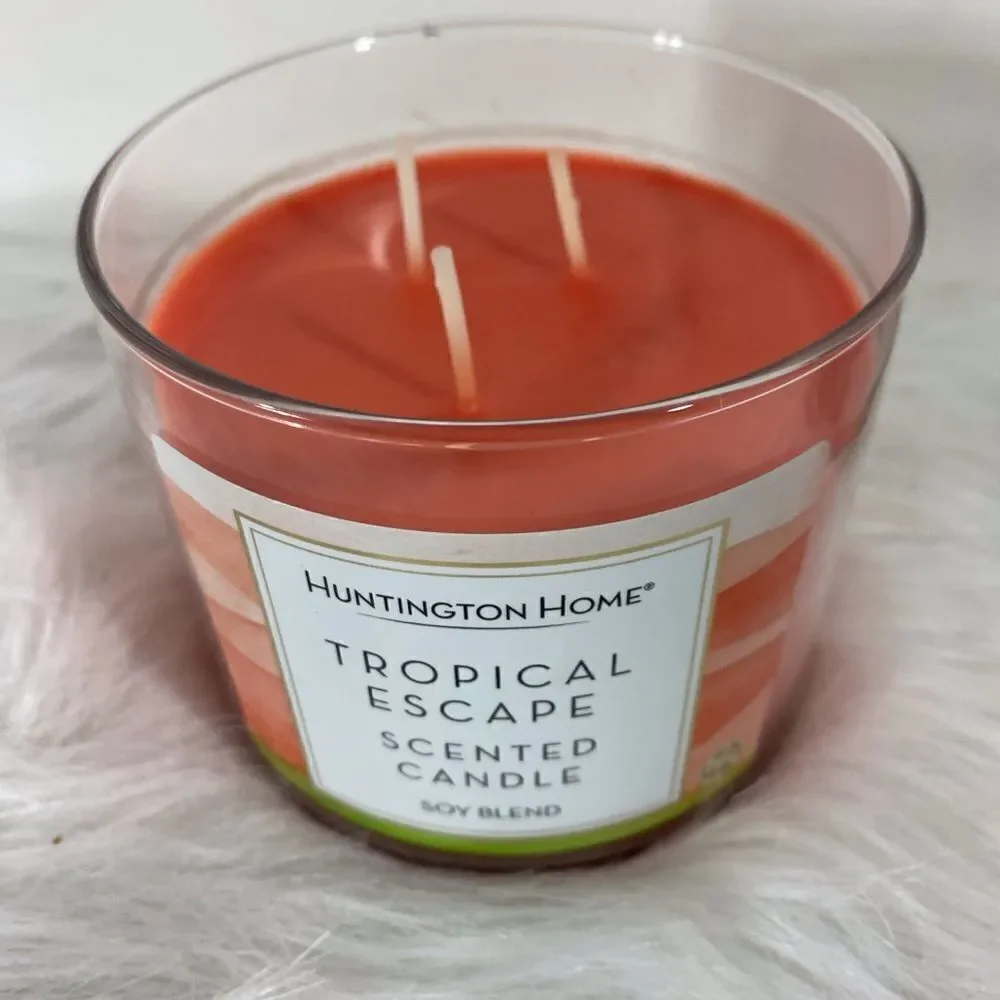 Large Tropical Escape 3 Wick Candle